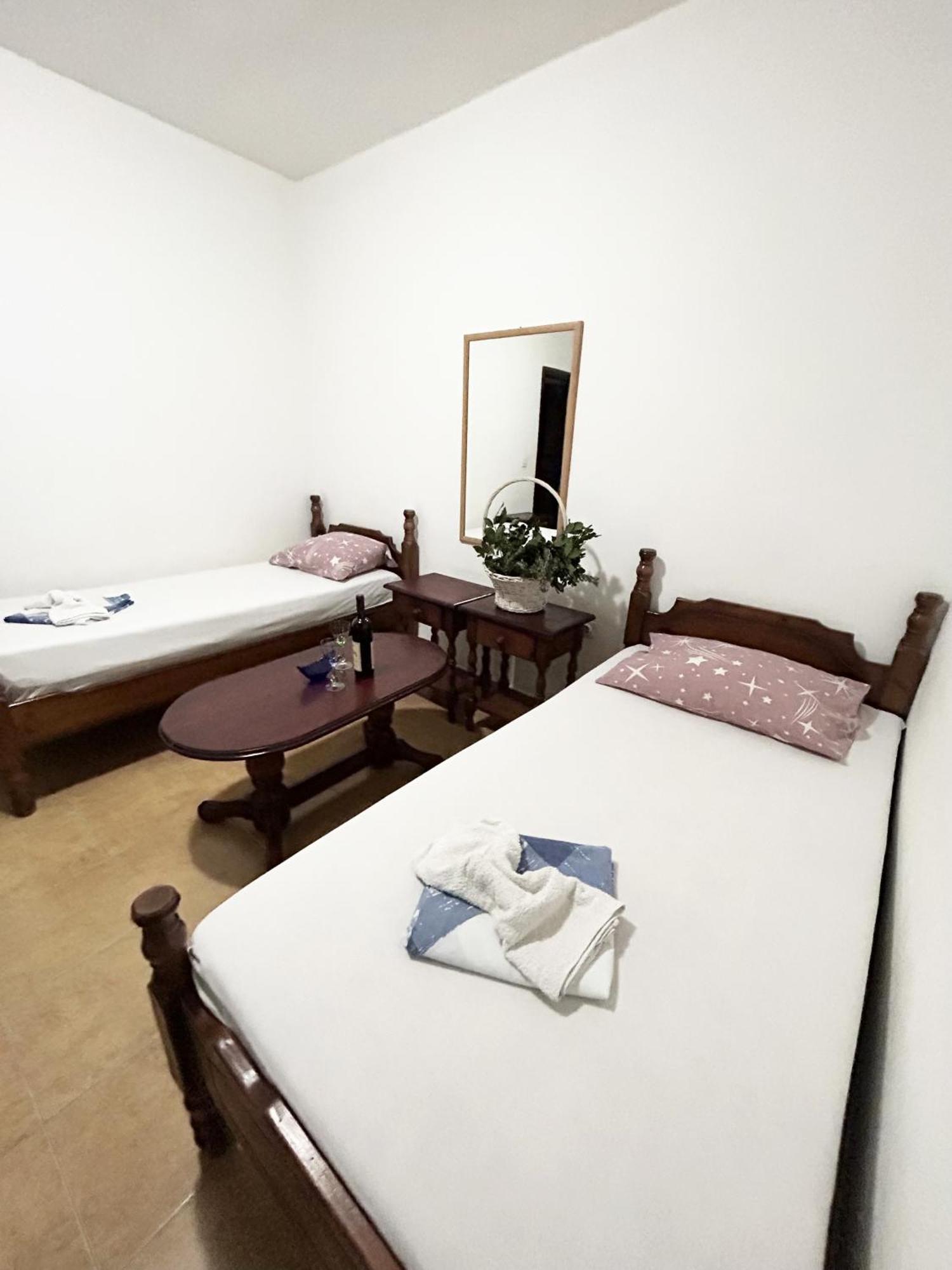 Restaurant & Apartments Jug ซูโตมอเร ภายนอก รูปภาพ