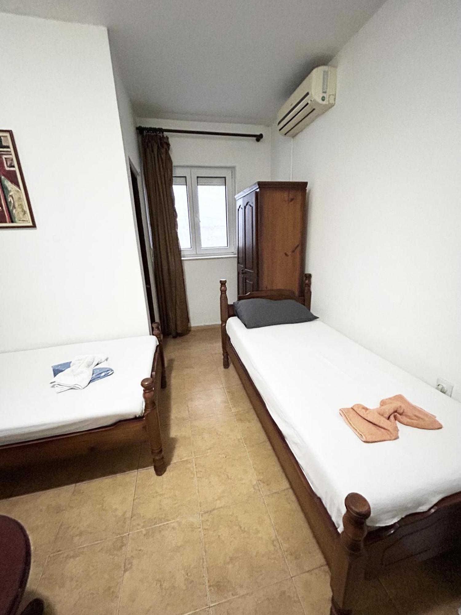 Restaurant & Apartments Jug ซูโตมอเร ภายนอก รูปภาพ
